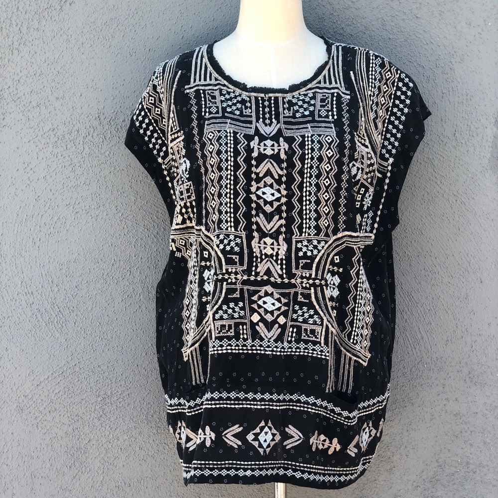 Johnny Was embroidered silk top size M